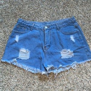 High-Waisted Demin shorts